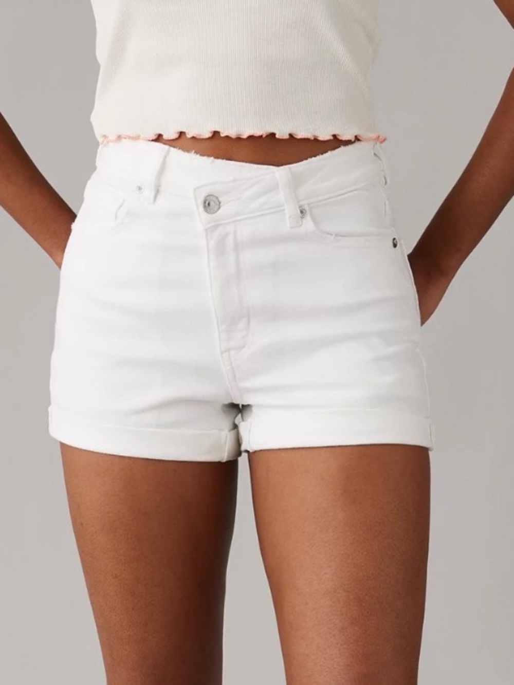 American Eagle Stretch Denim Mom Short Crossover in White size 12.